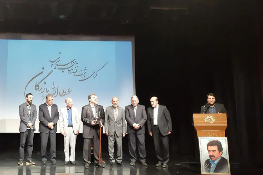 می‌آیند-رونمایی-شدتجلیل-از-مردی-که-تکیه‌اش-بر-ایمان.jpg