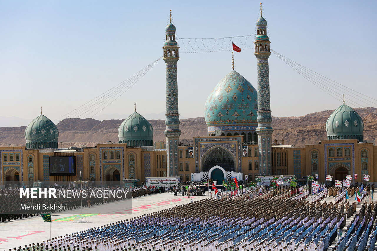 نیروهای مسلح با امام زمان (عج) تجدید عهد کردند