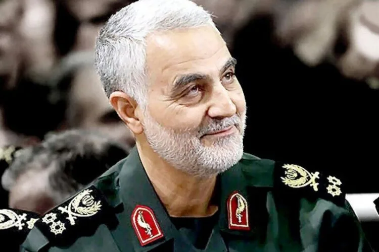 سلیمانی-جوانان-را-به-عنوان-بزرگترین-سرمایه-کشور-معرفی.jpg