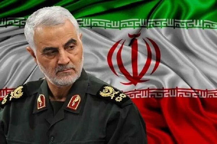 شهید-سلیمانی-موجب-شد-که-خود-را-سرباز-نظام.jpg