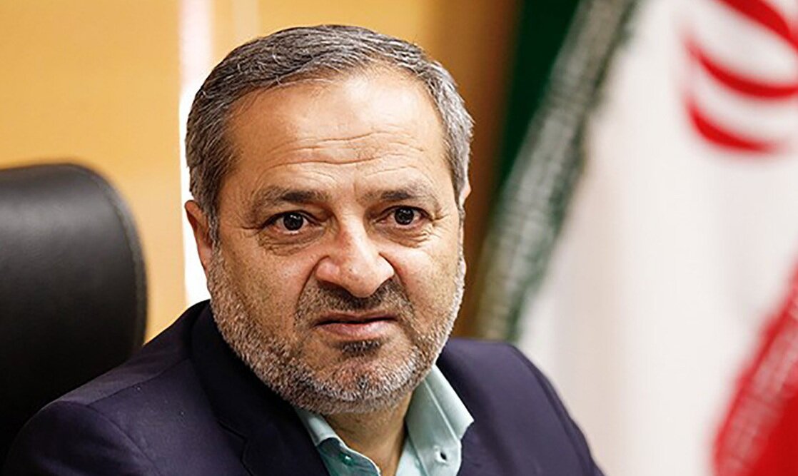 آقای وزیر:‌ با افتخار سرباز سردار رادان هستم
