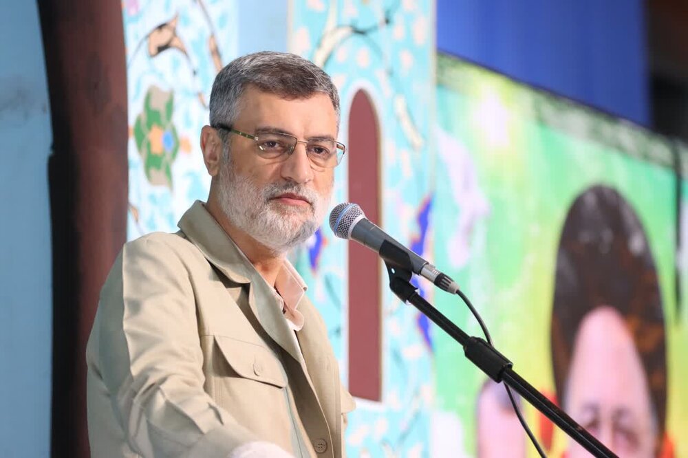 شهید رئیسی به دنبال کسب آبرو از ولایت نبود شهید رئیسی به دنبال کسب آبرو از ولایت نبود