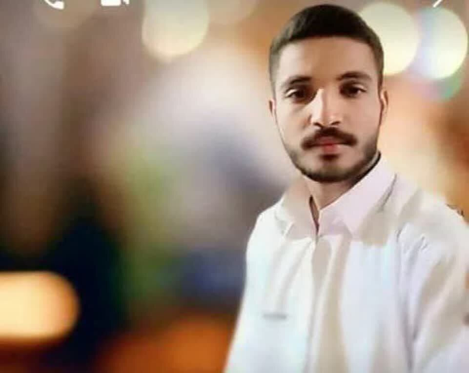 فوت یک سرباز در حین بررسی صحنه تصادف محور فهرج-نرماشیر فوت یک سرباز در حین بررسی صحنه تصادف محور فهرج-نرماشیر