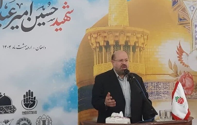 «مقاومت» همچون کوه استوار؛ پرچم آزادی بر بام قدس به اهتزاز در میآید «مقاومت» همچون کوه استوار؛ پرچم آزادی بر بام قدس به اهتزاز در میآید