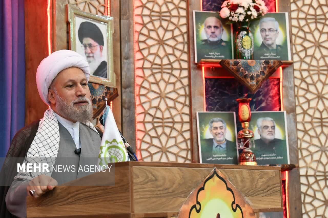 امام جمعه شیراز: اقتدار و ایستادگی ایران به برکت ولایت است