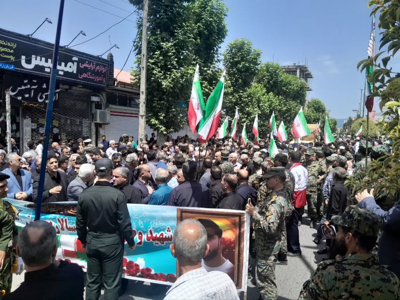 تصاویری از مراسم تشییع پیکر سرباز راه وطن در ماسال
