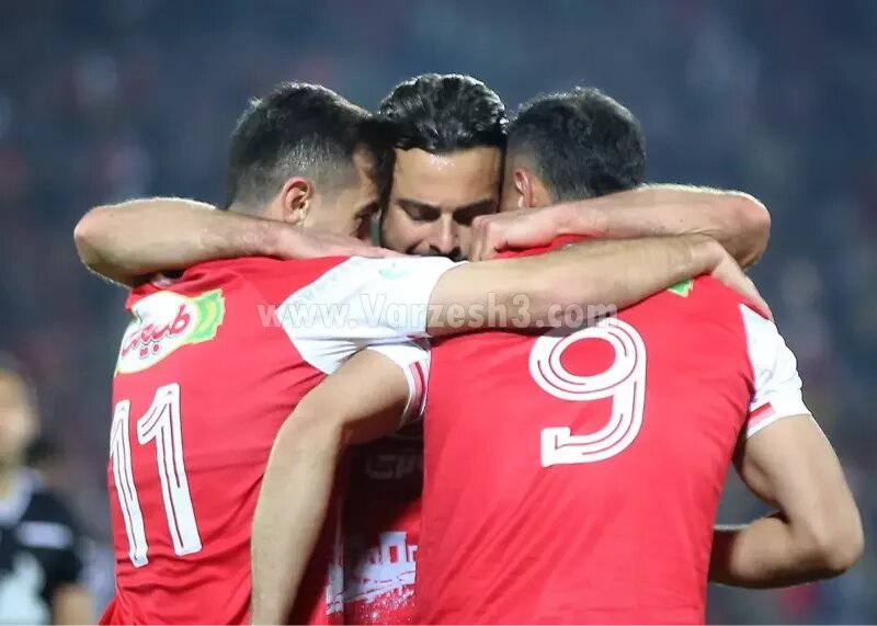 معاوضه ستاره‌ها؛ پرسپولیس مدافع گران قیمت تیم ملی را به هر قیمتی می‌خواهد | پرسپولیس: ستاره محبوب سرمربی‌تان را هم می‌دهیم