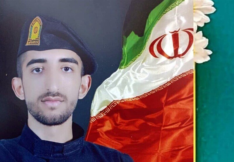 پیکر شهید مدافع امنیت در پارسیان تشییع شد