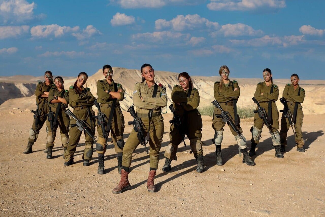 ادبیات متفاوت دختر دهه هشتادی خطاب به نتانیاهو + ویدئو | پوتین صورتی می پوشم و …